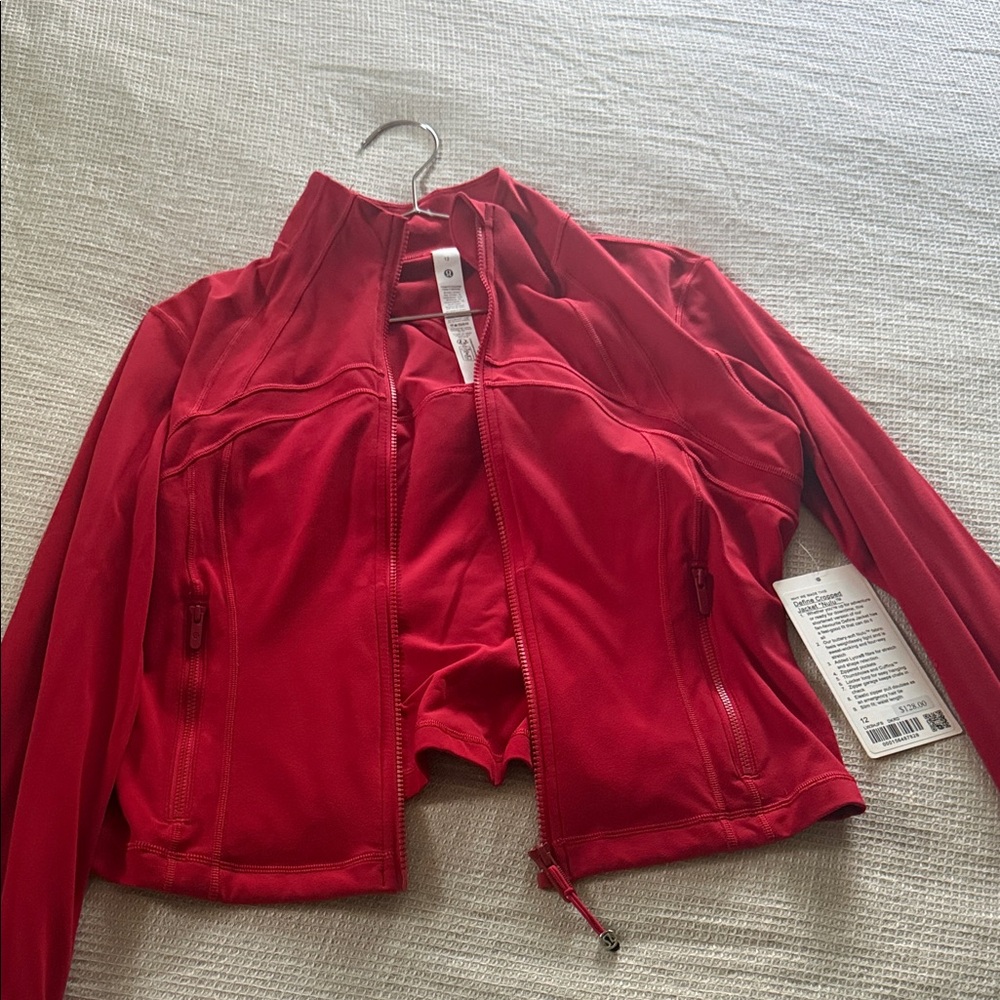 Dark red cropped lululemon define jacket